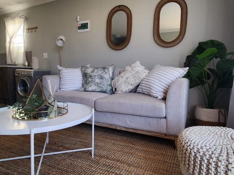 Affordable 2 bedroom and 1 bathroom house for sale in Savanna City with a big yard.  - Photo 9