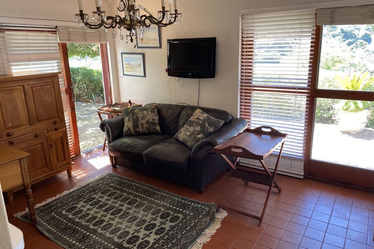 This property is ideally positioned in a prime location, offering a tranquil and peaceful living environment - Photo 5