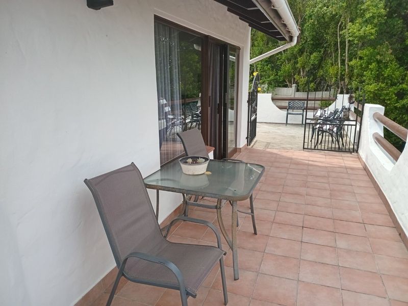 1 Bedroom Flatlet with Private Deck and Garden in Upper Old Place - Photo 3