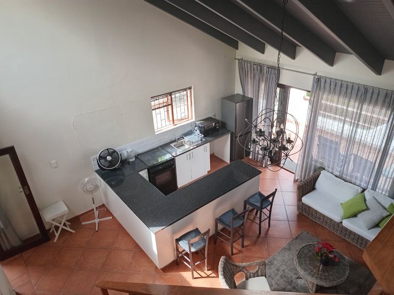 1 Bedroom Flatlet with Private Deck and Garden in Upper Old Place - Photo 1
