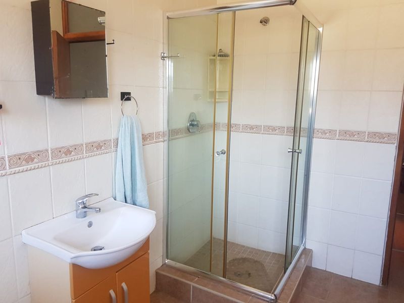 3 Bedroom House For Sale in Orkney - Photo 10