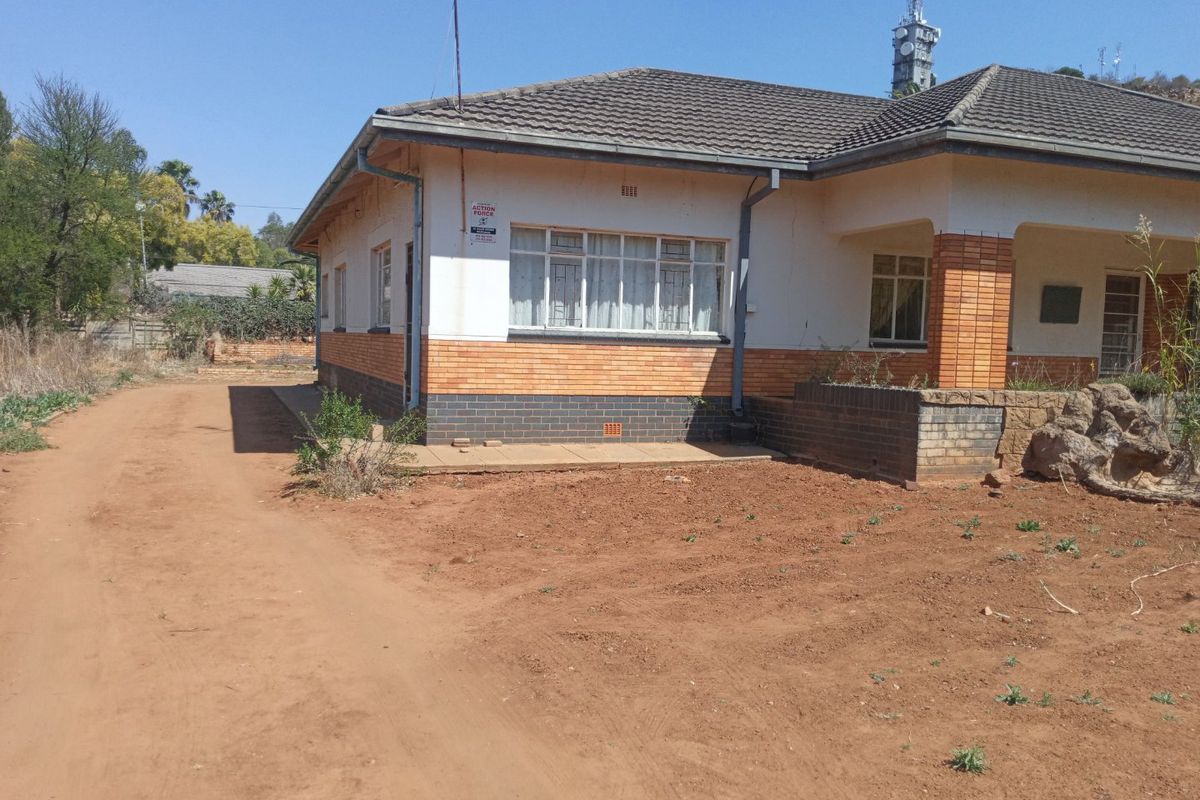 4 bedroom house for sale in Oudorp. - Photo 2