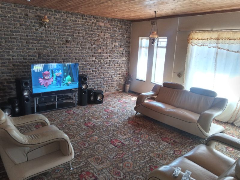 4 bedroom house for sale in Oudorp. - Photo 10