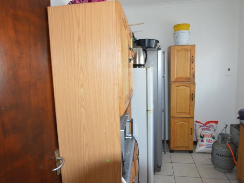 1 Bedroom semi-detached unit for sale in Randlespark. - Photo 10