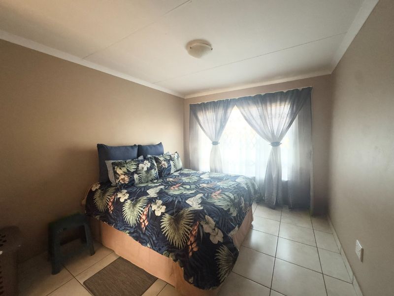 Priced to go - Photo 10