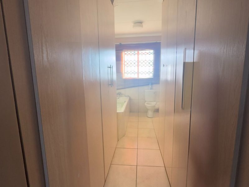 Priced to go - Photo 7