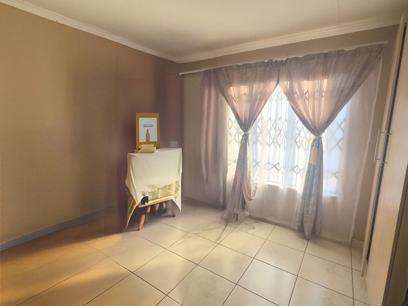 Priced to go - Photo 6