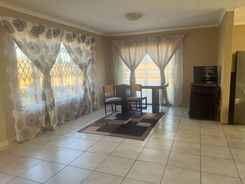 Priced to go - Photo 5