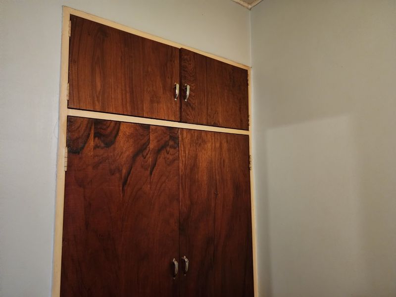 2 Bedroom Apartment in Wilkeville - Photo 10