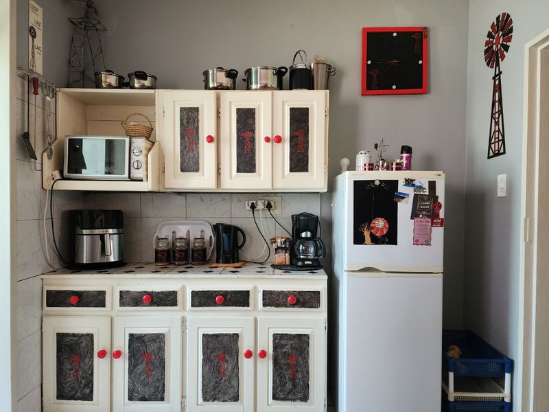 2 Bedroom Apartment in Wilkeville - Photo 6