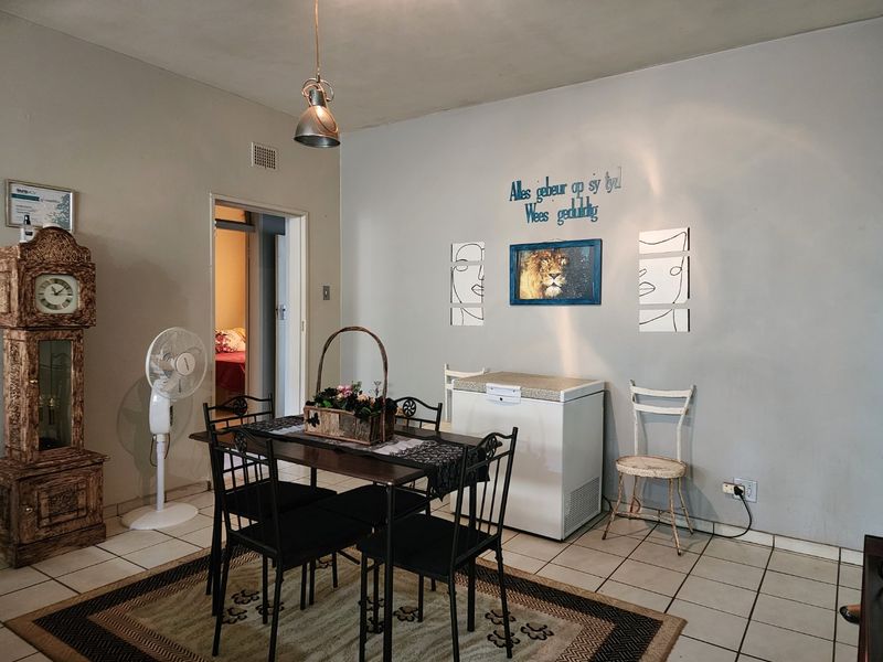 2 Bedroom Apartment in Wilkeville - Photo 3