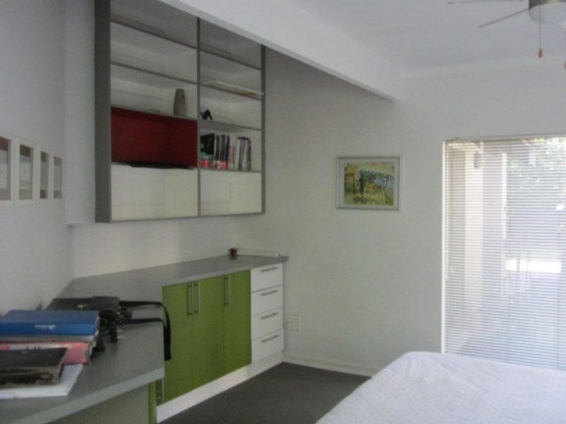 Exclusively listed Architectural inspired, pristine property in a quiet setting with 1 batchelor flatlet. - Photo 5