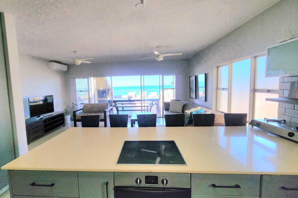Umdloti Beachfront - beautiful 3 bedroom apartment in a great location - available 1st of February - Photo 5