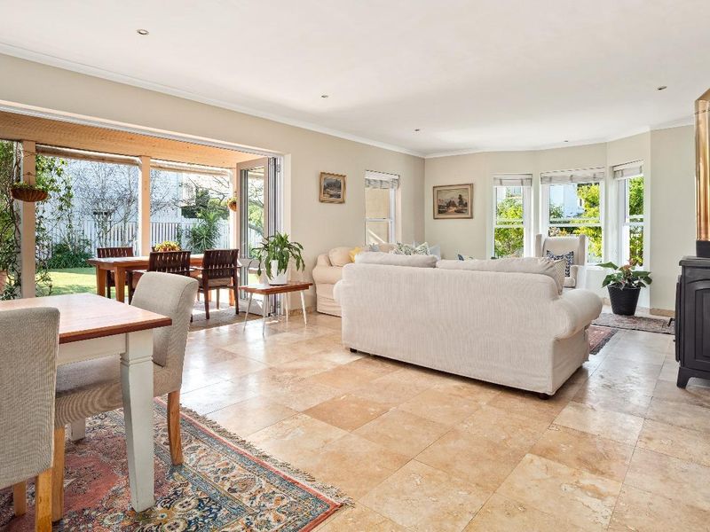 Thesen Island - Furnished 4-Bedroom Home - Photo 6