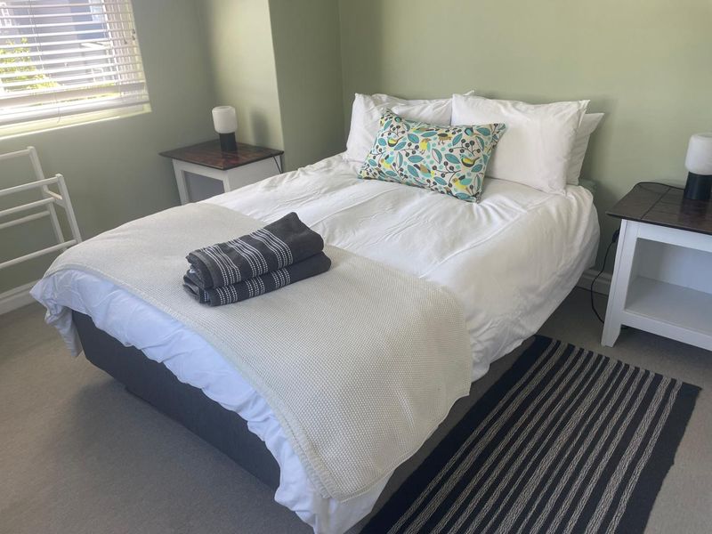 Thesen Island - Furnished 2-Bedroom Apartment - Photo 4