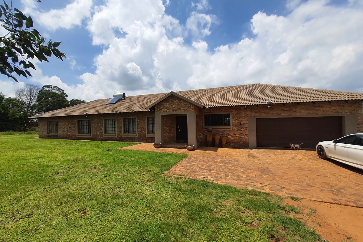 Breathe, Relax, Enjoy: Modern Living in Nature's Embrace!  - Photo 2