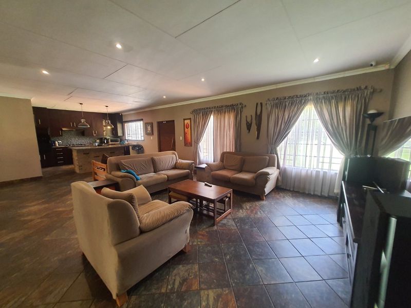 Breathe, Relax, Enjoy: Modern Living in Nature's Embrace!  - Photo 3