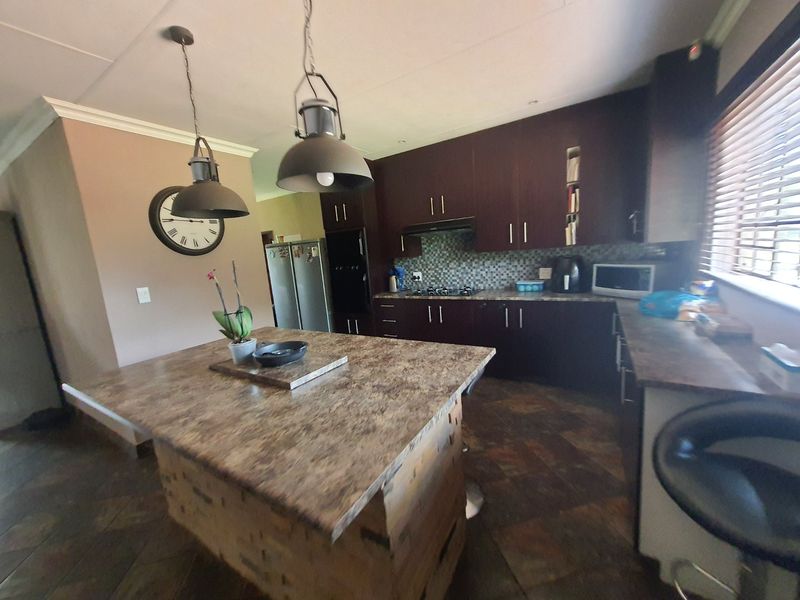 Breathe, Relax, Enjoy: Modern Living in Nature's Embrace!  - Photo 8