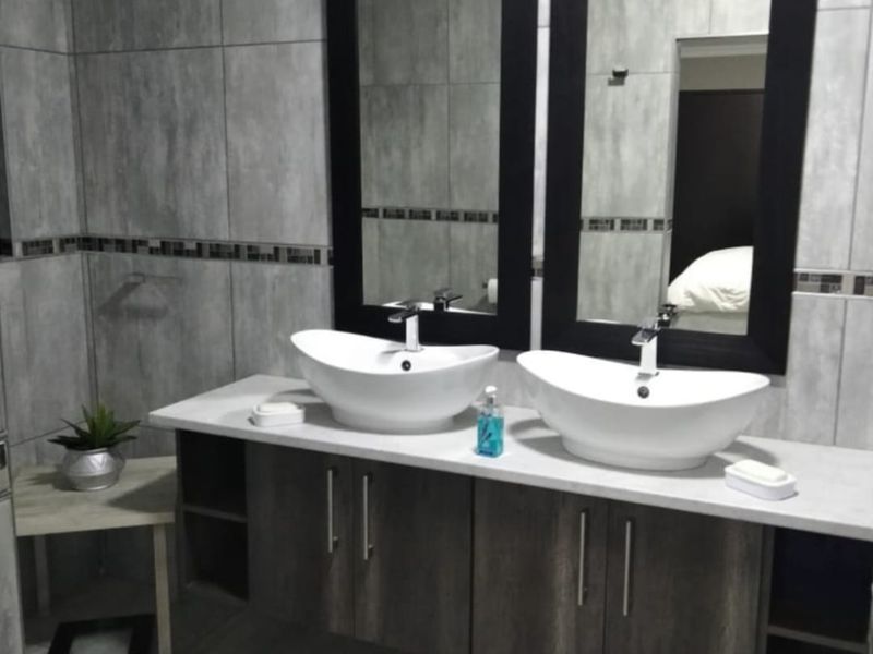 Secure Farm Living Near the Coast | Modern 2-Bedroom Home | Tranquil Lifestyle Close to Gouritsmond - Photo 5