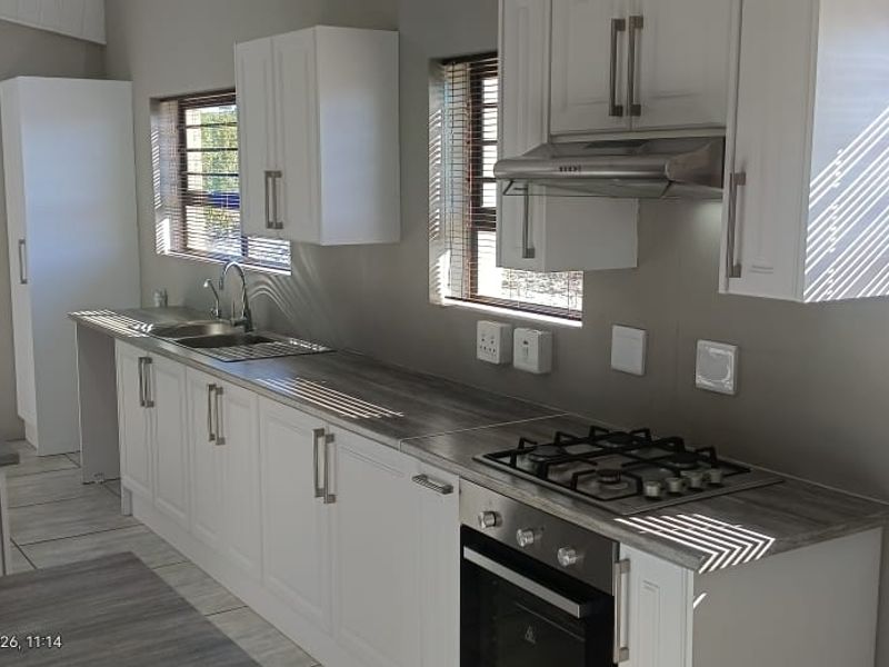 Secure Farm Living Near the Coast | Modern 2-Bedroom Home | Tranquil Lifestyle Close to Gouritsmond - Photo 9