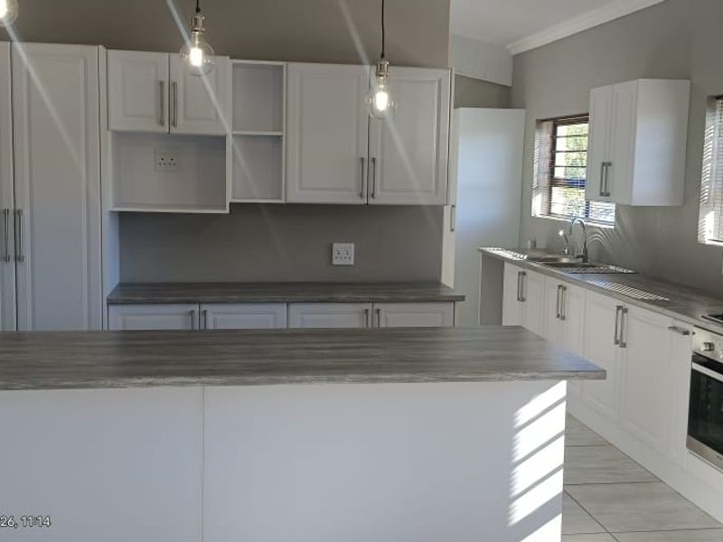 Secure Farm Living Near the Coast | Modern 2-Bedroom Home | Tranquil Lifestyle Close to Gouritsmond - Photo 1
