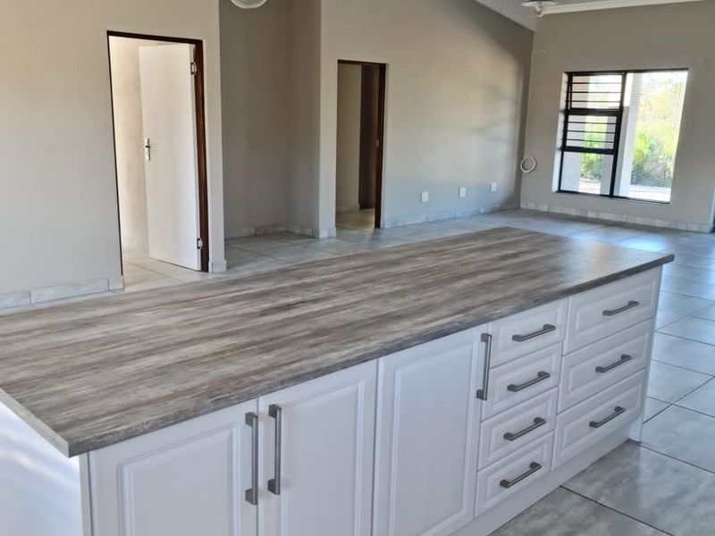 Secure Farm Living Near the Coast | Modern 2-Bedroom Home | Tranquil Lifestyle Close to Gouritsmond - Photo 8