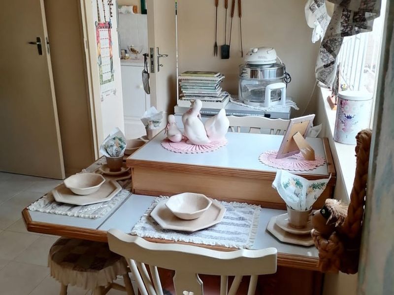 LOVELY HOME! - Photo 3