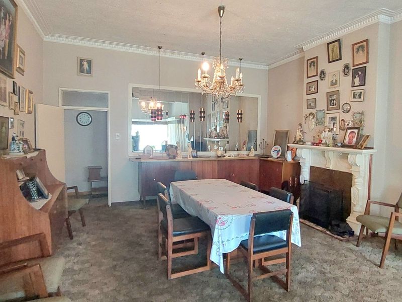 4 BEDROOM FAMILY HOME ESTATE SALE - Photo 6