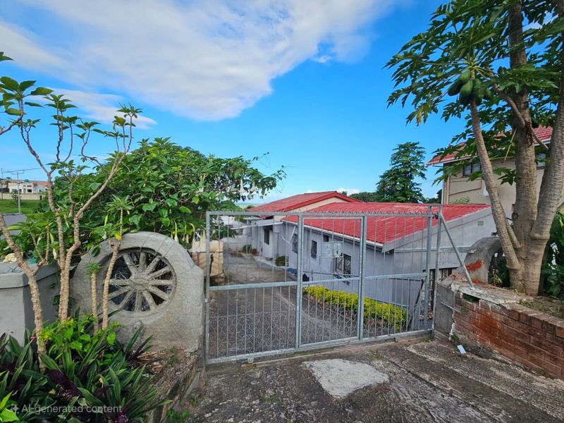 Charming 3-Bedroom, 2 Bathroom house - Photo 2