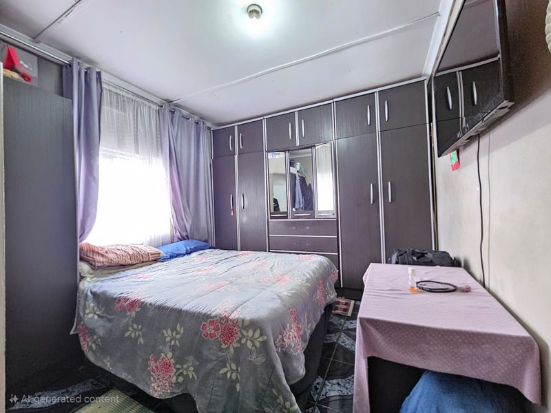 Charming 3-Bedroom, 2 Bathroom house - Photo 7