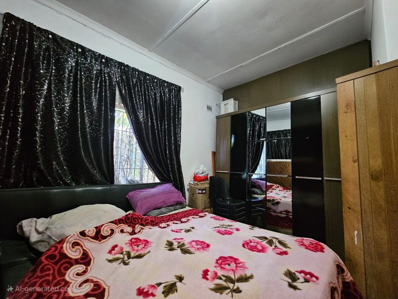 Charming 3-Bedroom, 2 Bathroom house - Photo 10