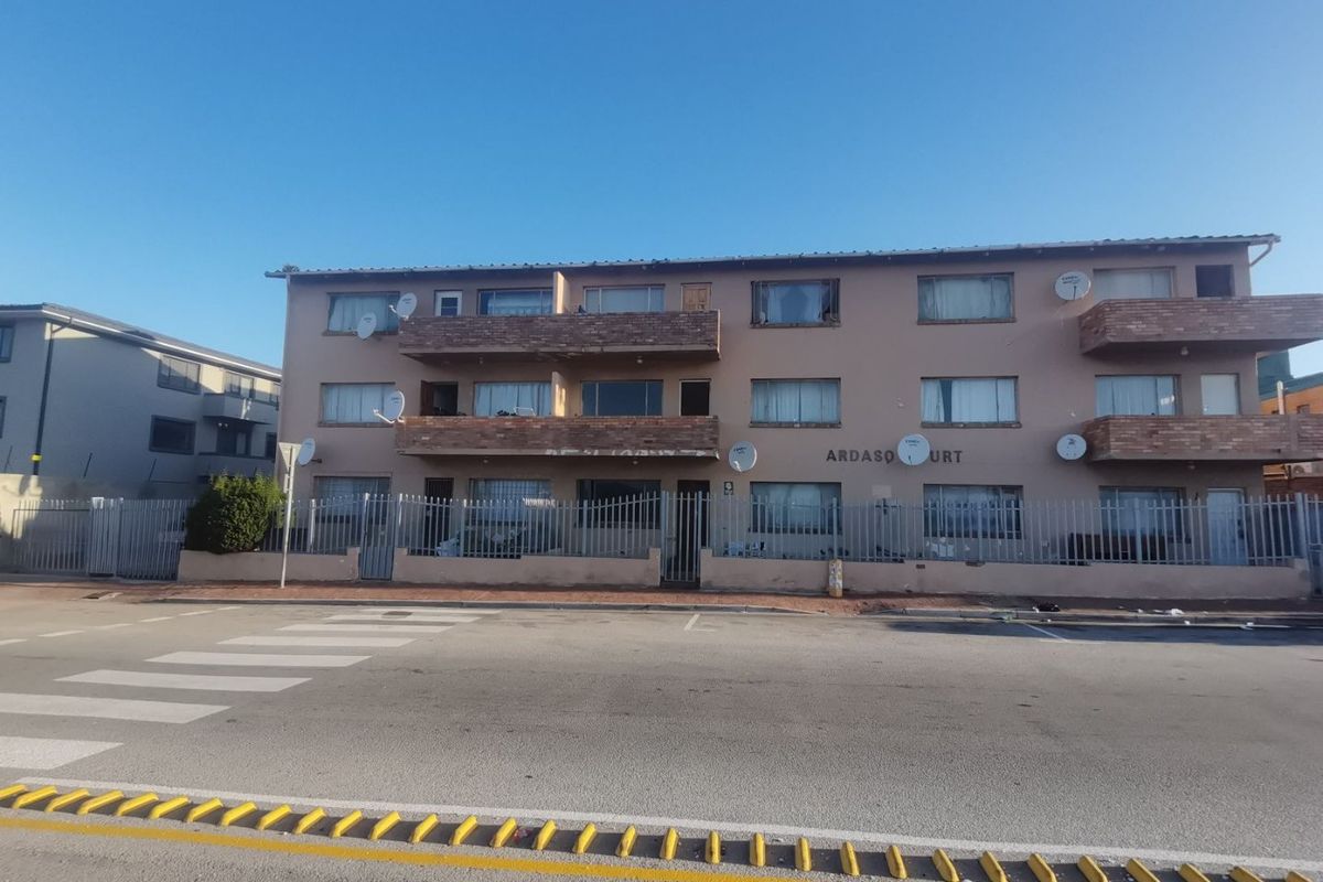 2 bedroom apartment for sale  - Photo 2