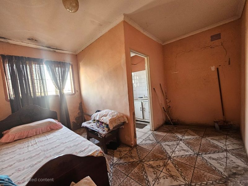 2 Bedroom Renovators Dream - Photo 8