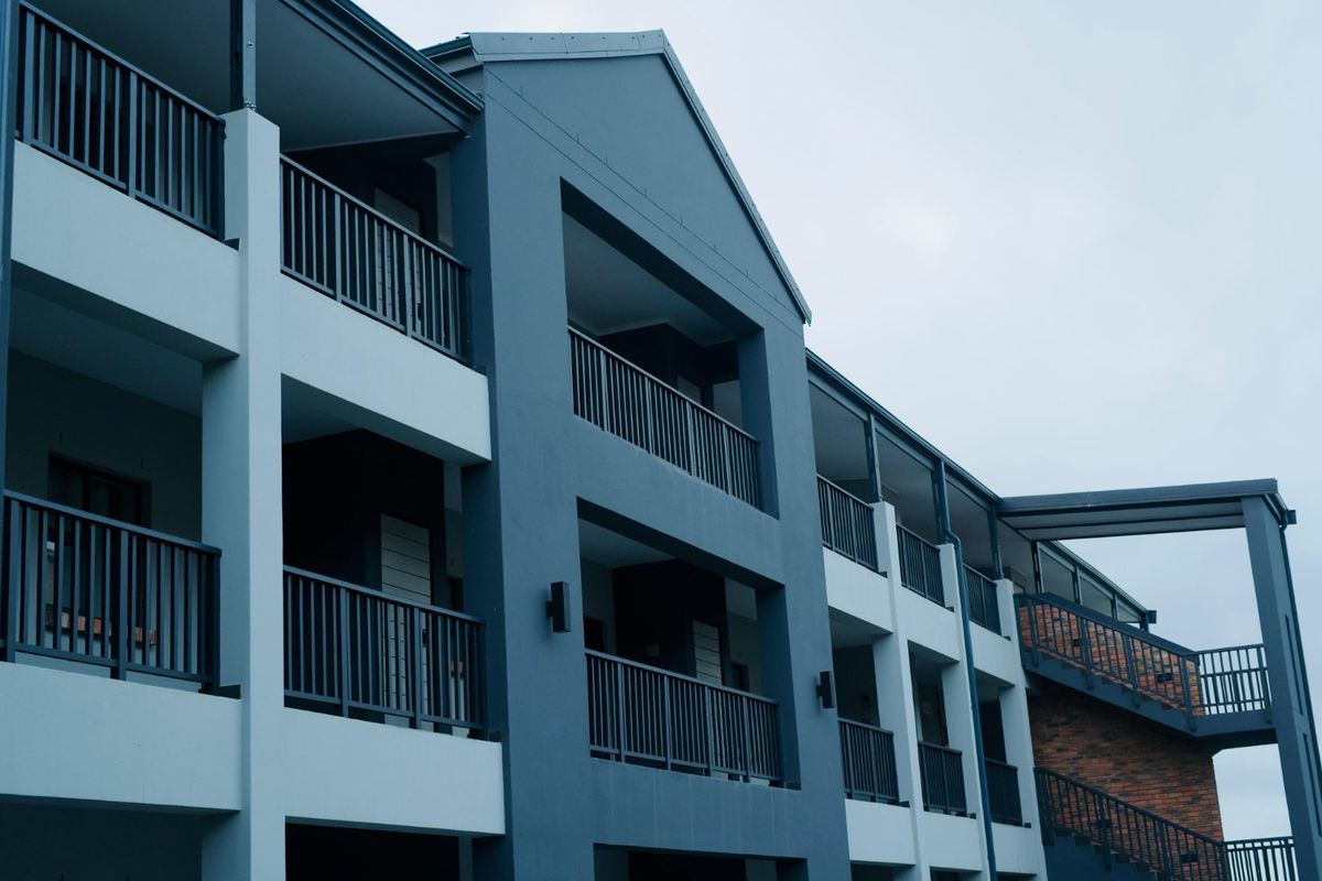 2 Bedroom Apartment In Pinelands - Photo 2