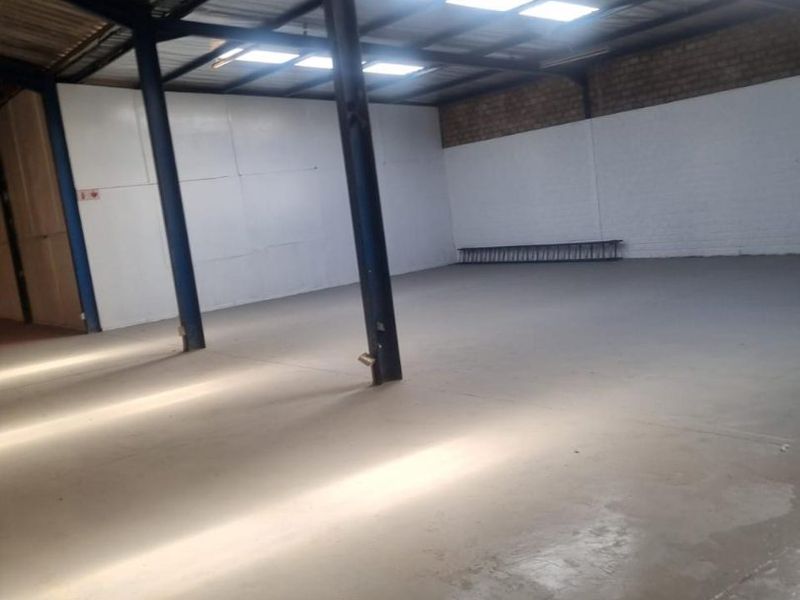 Warehouse in George Industrial - Photo 4