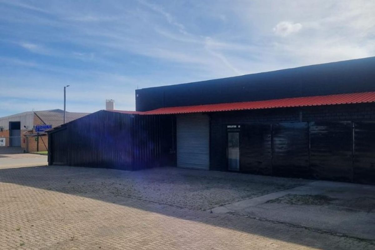 Warehouse in George Industrial - Photo 5