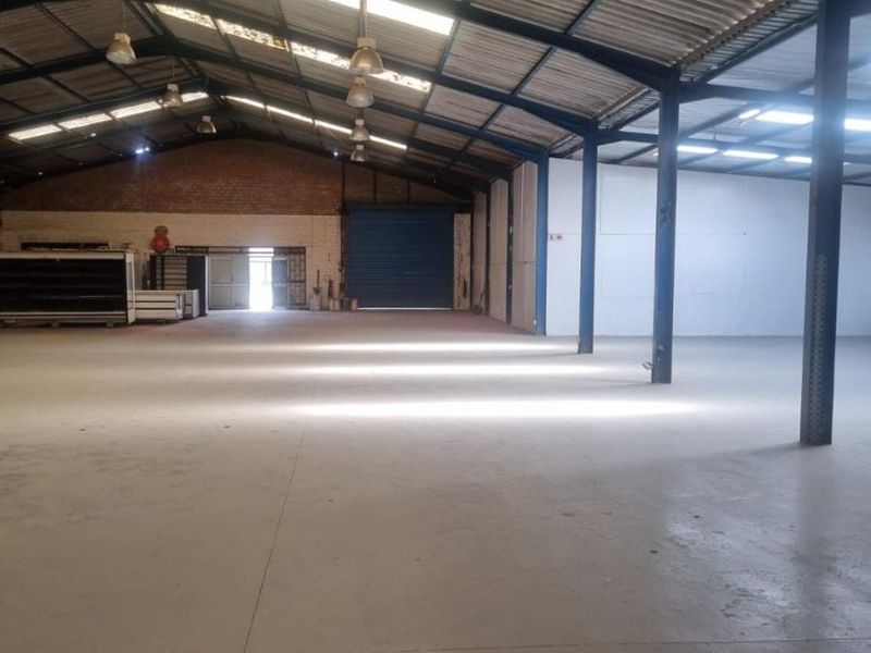 Warehouse in George Industrial - Photo 8