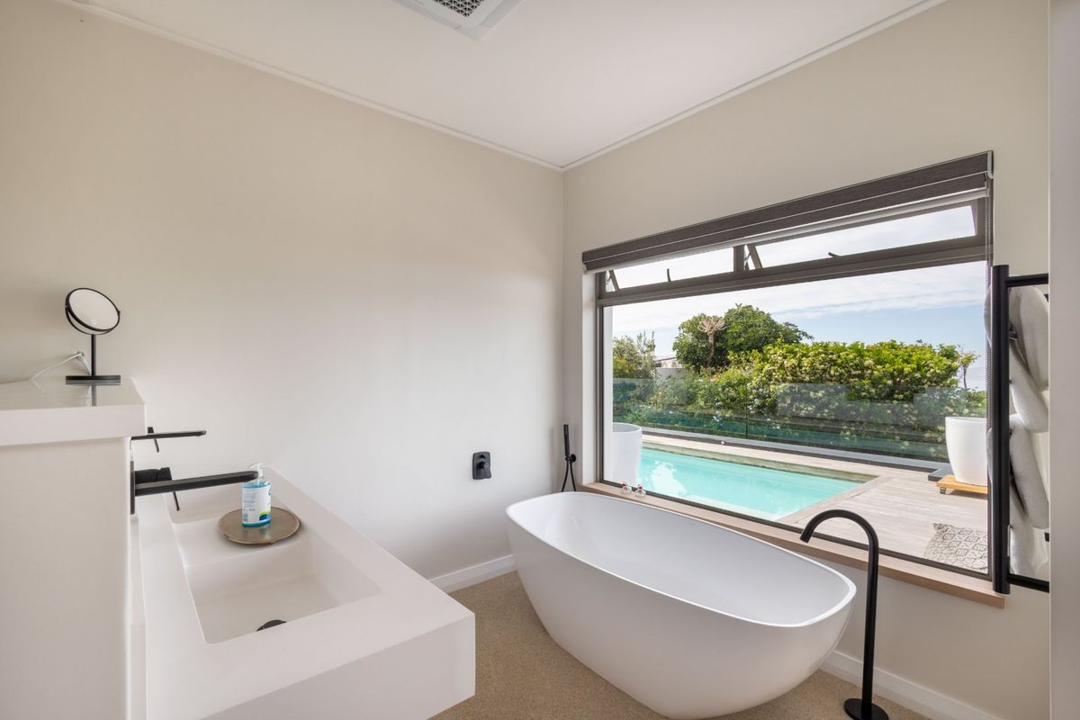 A Masterpiece of Modern Luxury — For the Discerning Buyer - Photo 4