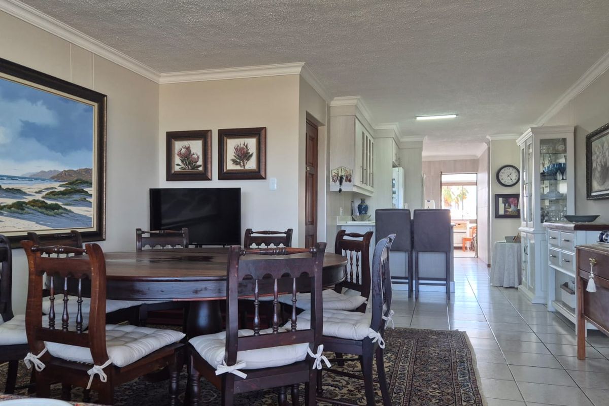 Stunning apartment with exceptional views. - Photo 3