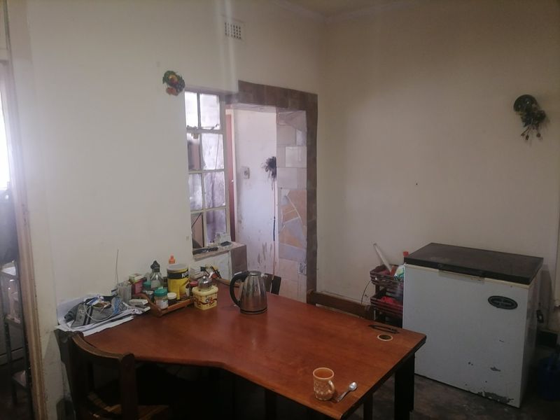 Four-Bedroom Home with Outside Flat for Sale in Oudorp, Klerksdorp – R475,000 - Photo 4