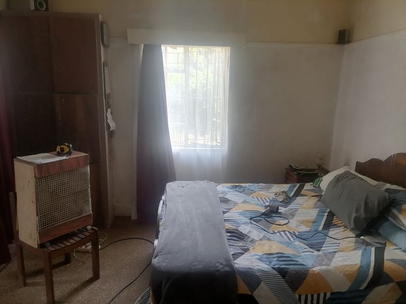 Four-Bedroom Home with Outside Flat for Sale in Oudorp, Klerksdorp – R475,000 - Photo 10