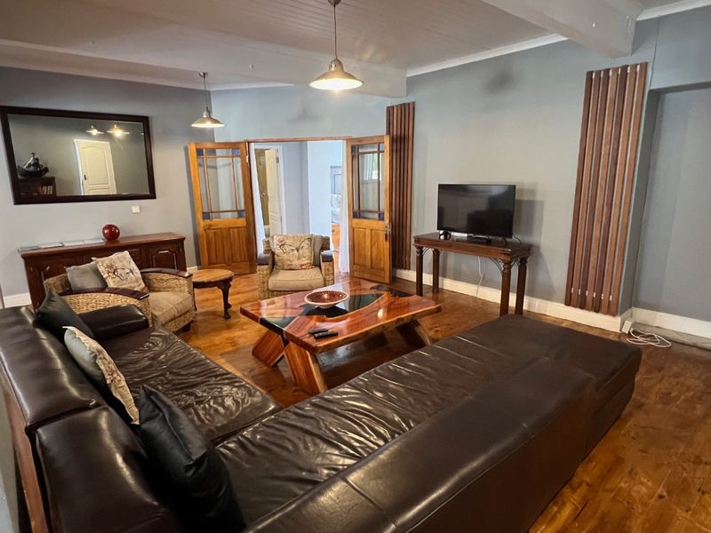 Four-Bedroom Coastal Opportunity in a Prime Estate - Photo 4