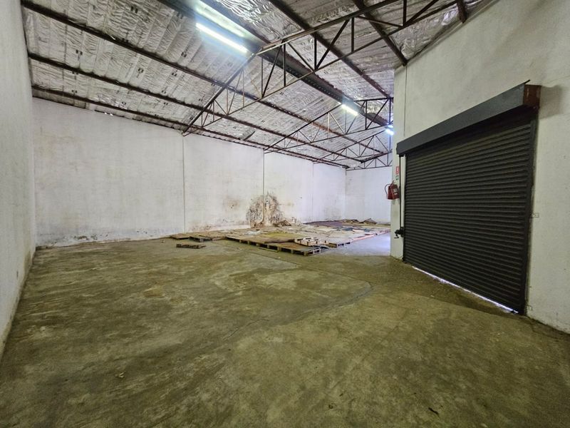 A Lovely Storage Warehouse for rent in Pretoria West - Photo 6