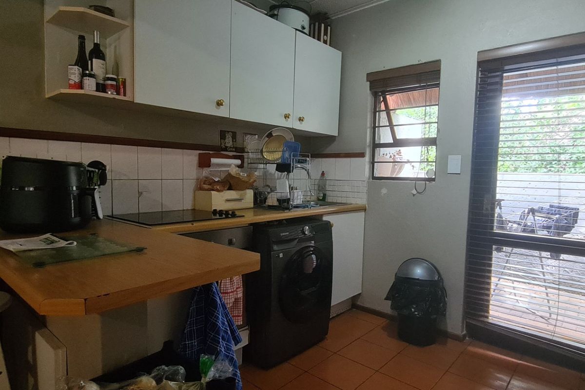 2 bed, 2 bath pet friendly simplex for sale in Jukskei Park - Photo 4