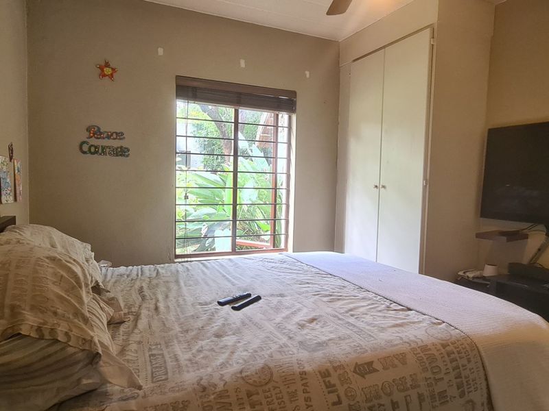 2 bed, 2 bath pet friendly simplex for sale in Jukskei Park - Photo 7