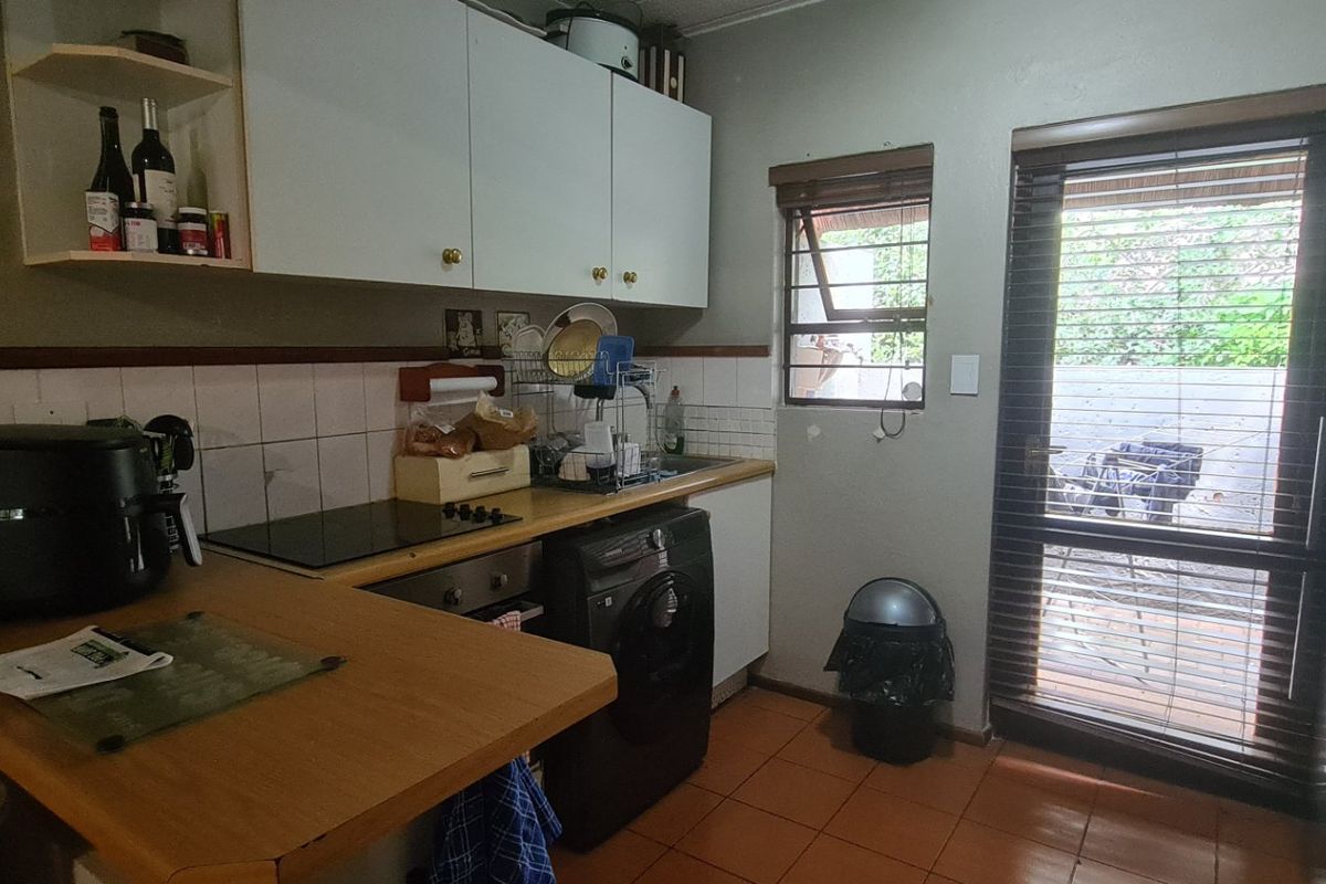 2 bed, 2 bath pet friendly simplex for sale in Jukskei Park - Photo 5