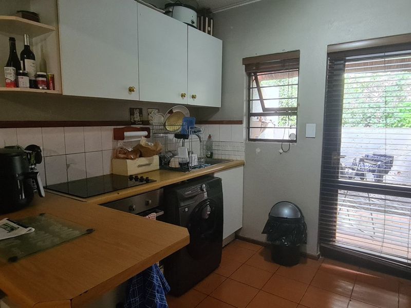 2 bed, 2 bath pet friendly simplex for sale in Jukskei Park - Photo 5