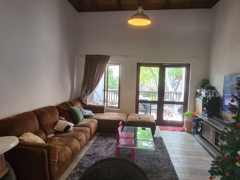 2 bed, 1 bath apartment for sale in Jukskei Park - Photo 4