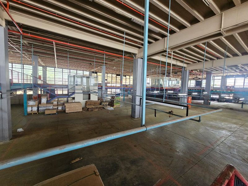 A Massive and Well- Maintained Industrial Warehouse/ Factory for sale in Koedoespoort - Photo 6