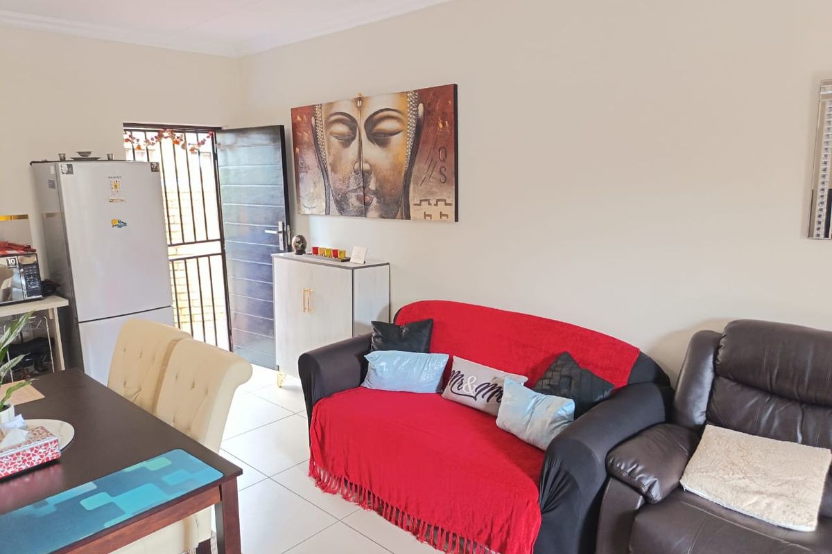 A true gem, ready to welcome its new owner. - Photo 4